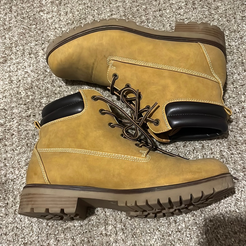 Brown/ Tan Combat boots